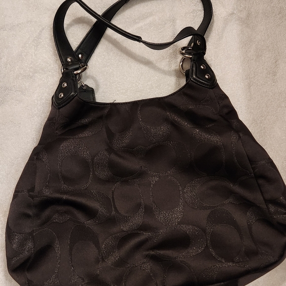 Authentic Black Coach Hobo Bag (large capacity) - Picture 3 of 4